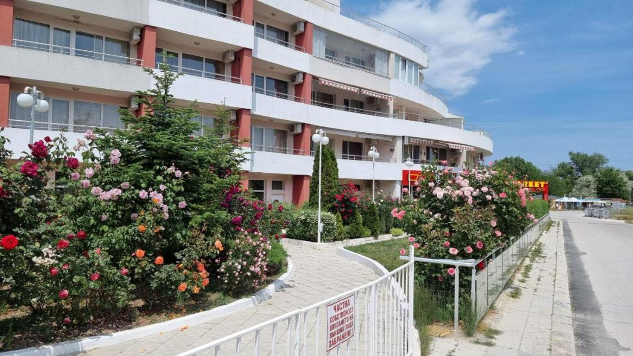 Бутикови Студиа Брита Kranevo Esterno foto